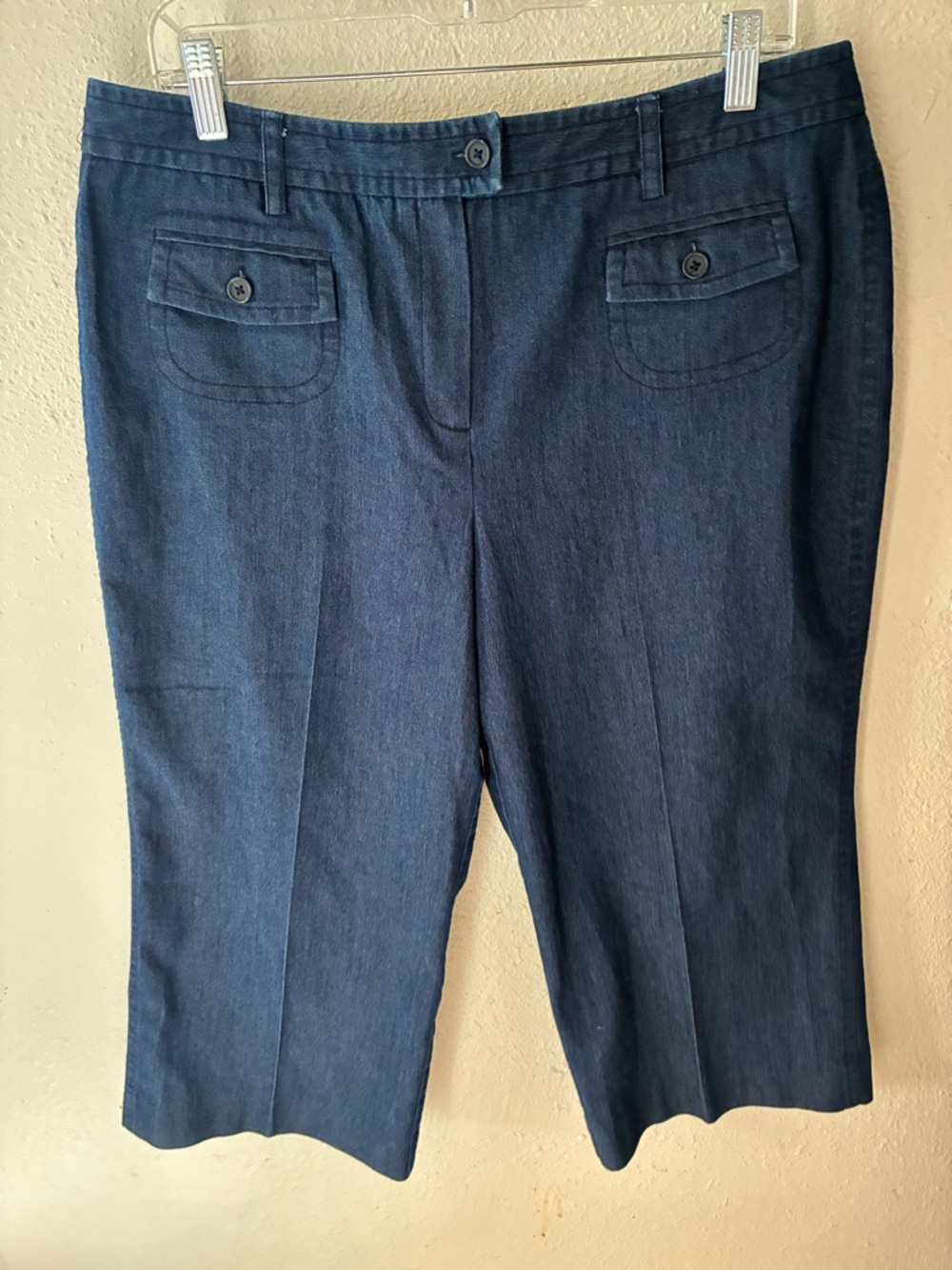 Larry Levine Stretch Cropped Jeans